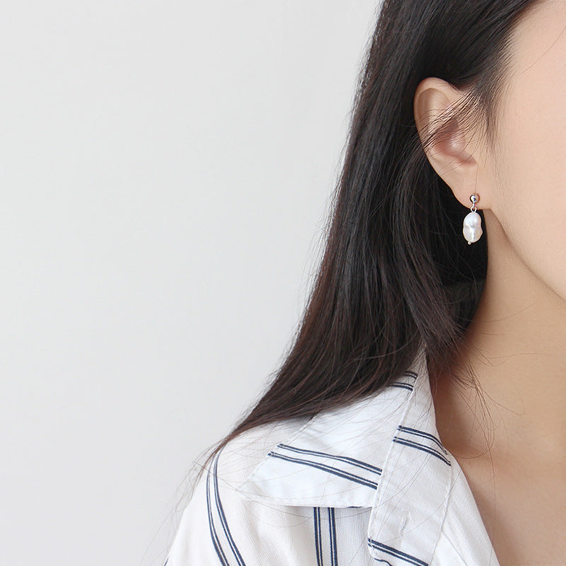 Elegant Oval Natural Pearls Dangling Earrings - Gold-Plated Silver Pearl Earrings for women - Perfect Pearl Earrings with Gift Wrapping Included