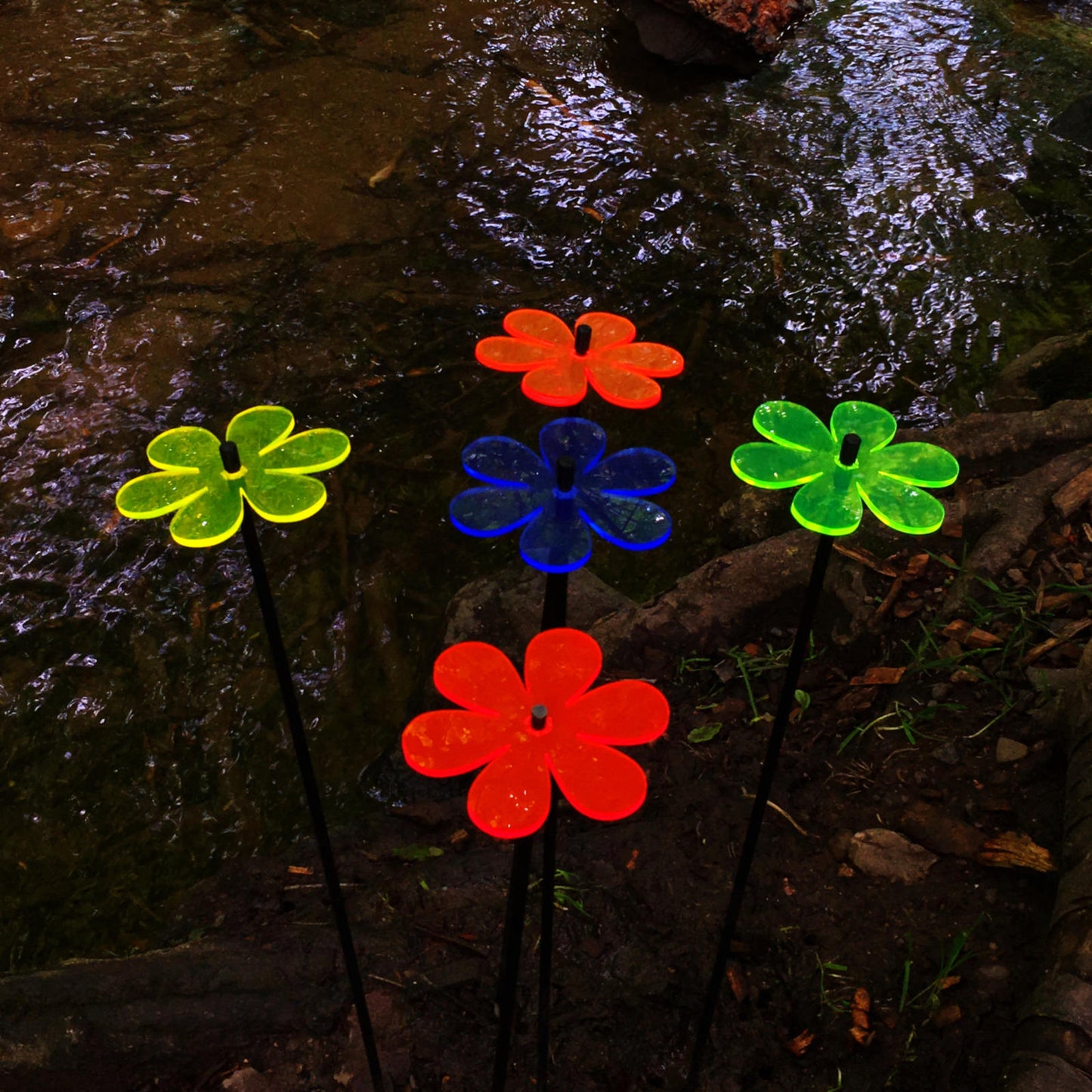 Garden Décor Ornaments Set of 5 'Daisies'