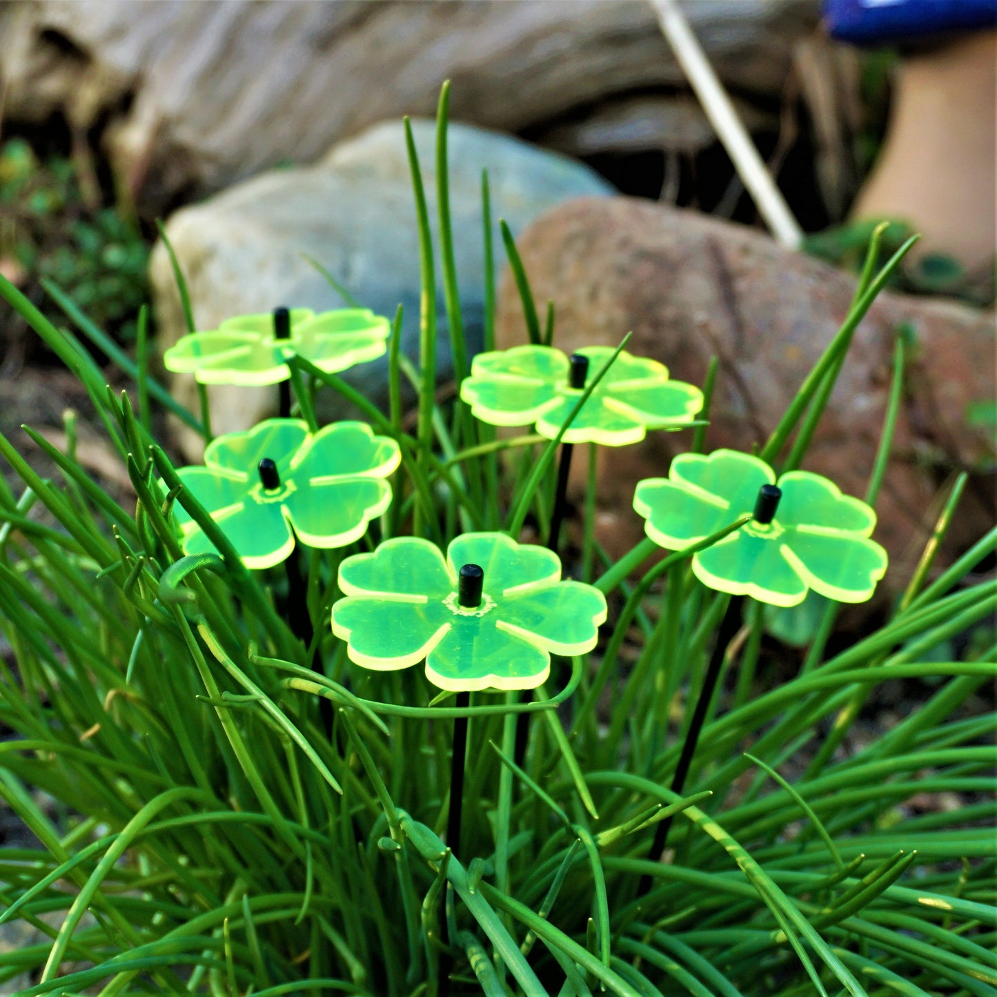 Small Garden Décor Ornaments Set of 5 'Double Blossom'