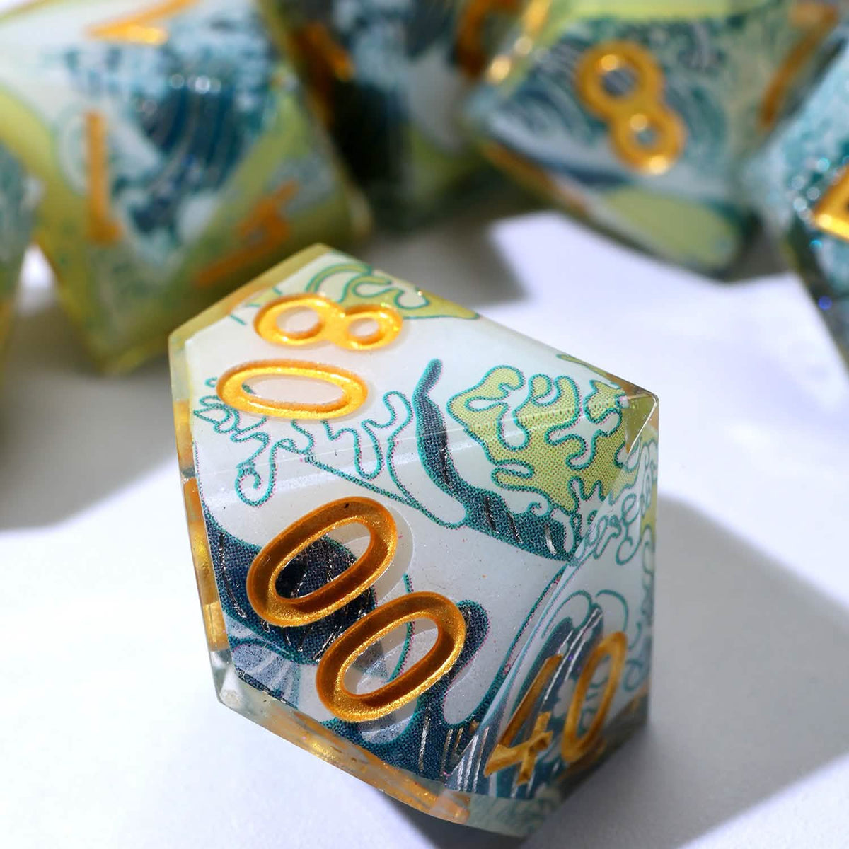 Dawnbreaker | Sharp Edge Dice | Resin | 7 Piece Set