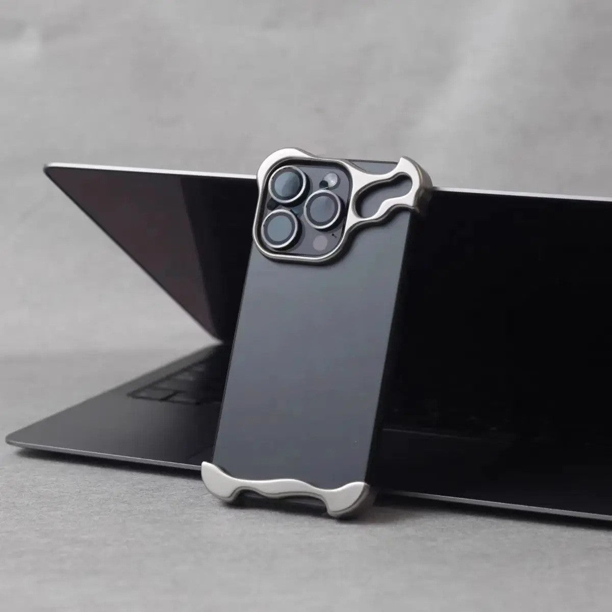 Metal Corner Pad Drop-resistant Phone Case