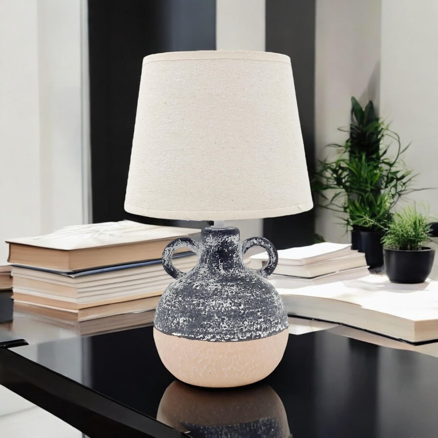 38X22X22CM TABLE LAMP 9" SHADE