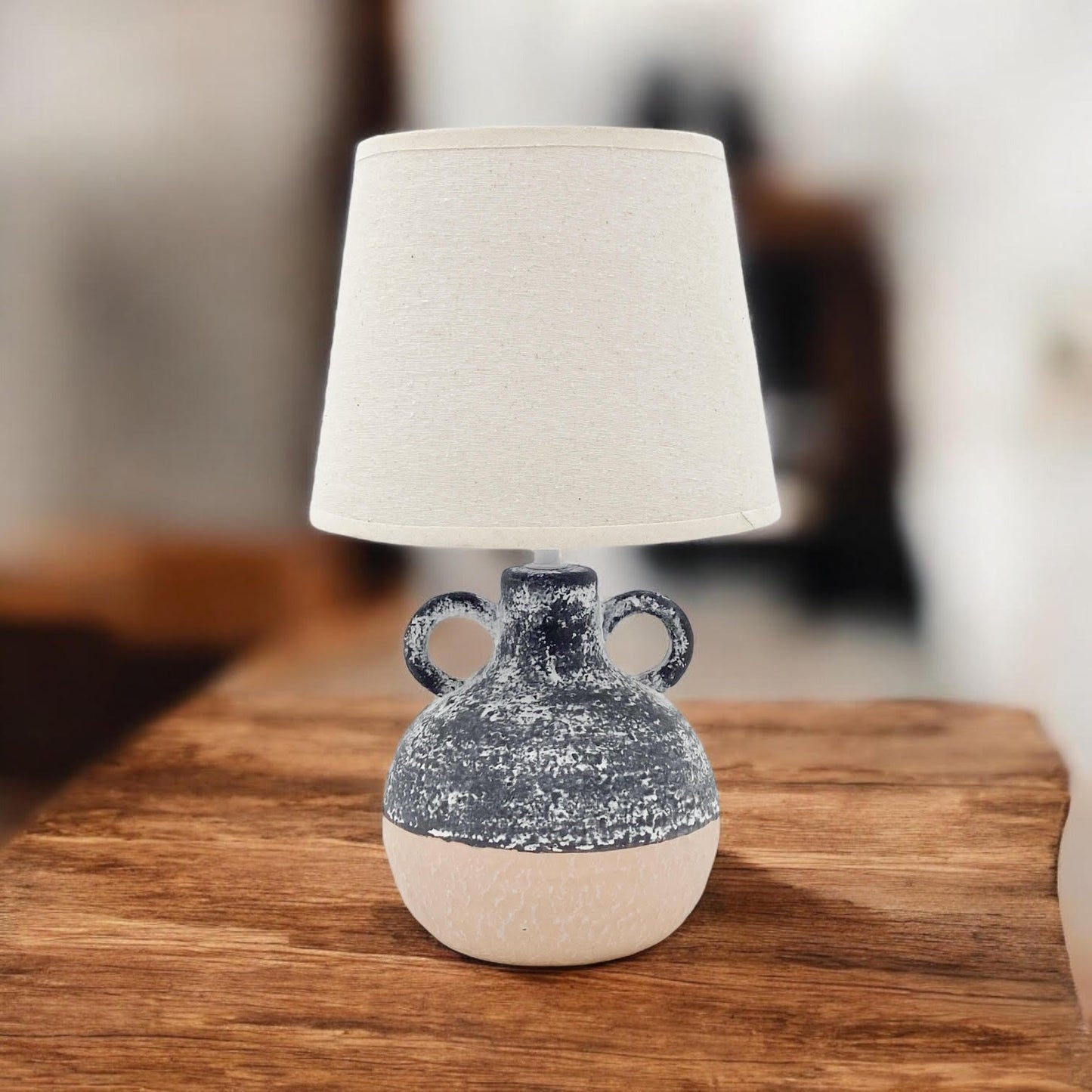 38X22X22CM TABLE LAMP 9" SHADE