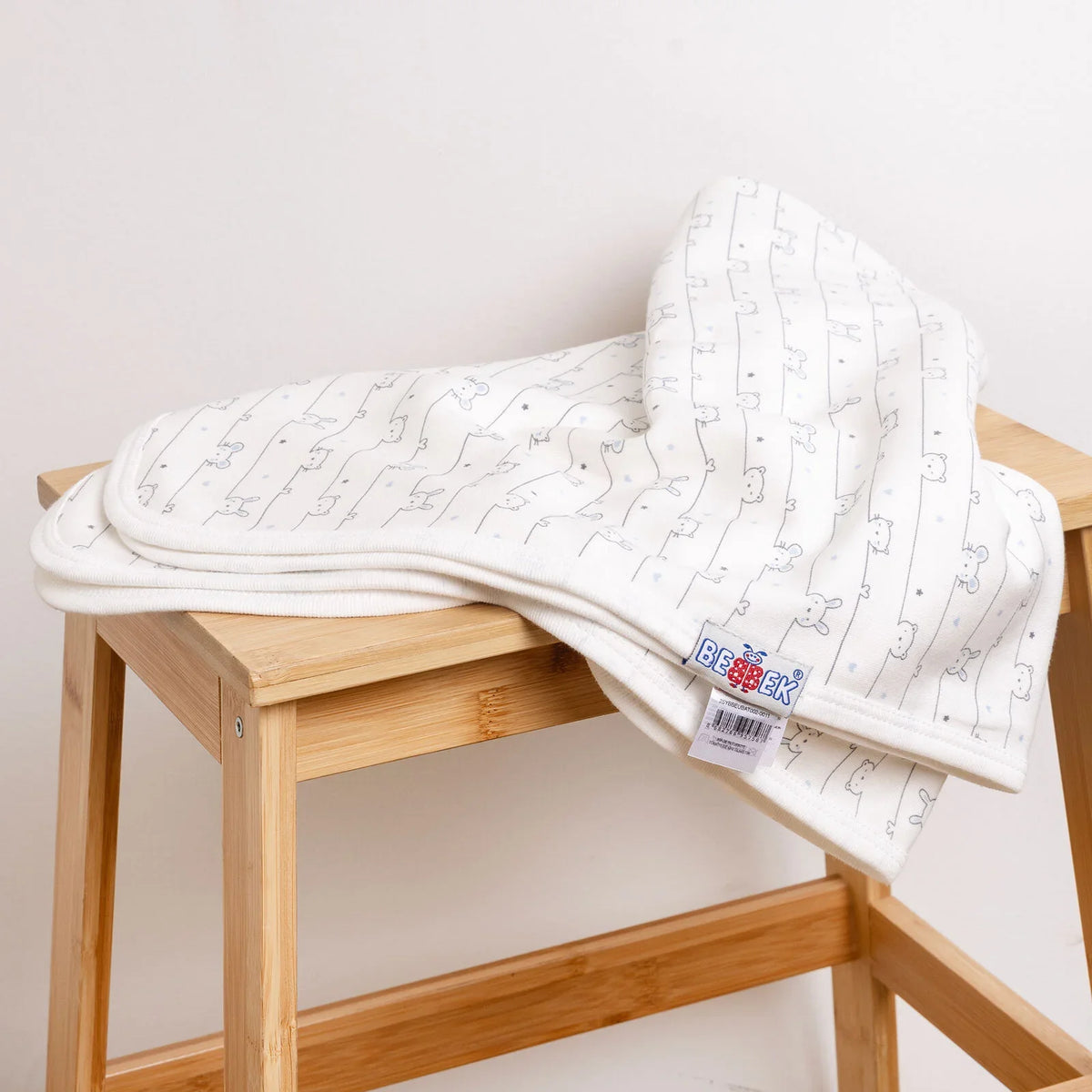 Bebbek Bear and Bunny Print Jersey Baby Blanket (80 x 80 cm)