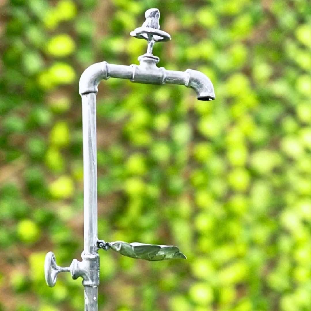Bird Feeder Bird Bath Tap Garden Ornament Stake