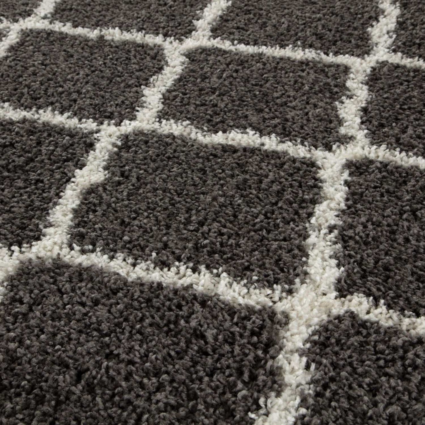 Moroccan Dark Grey Shaggy Rug | 740