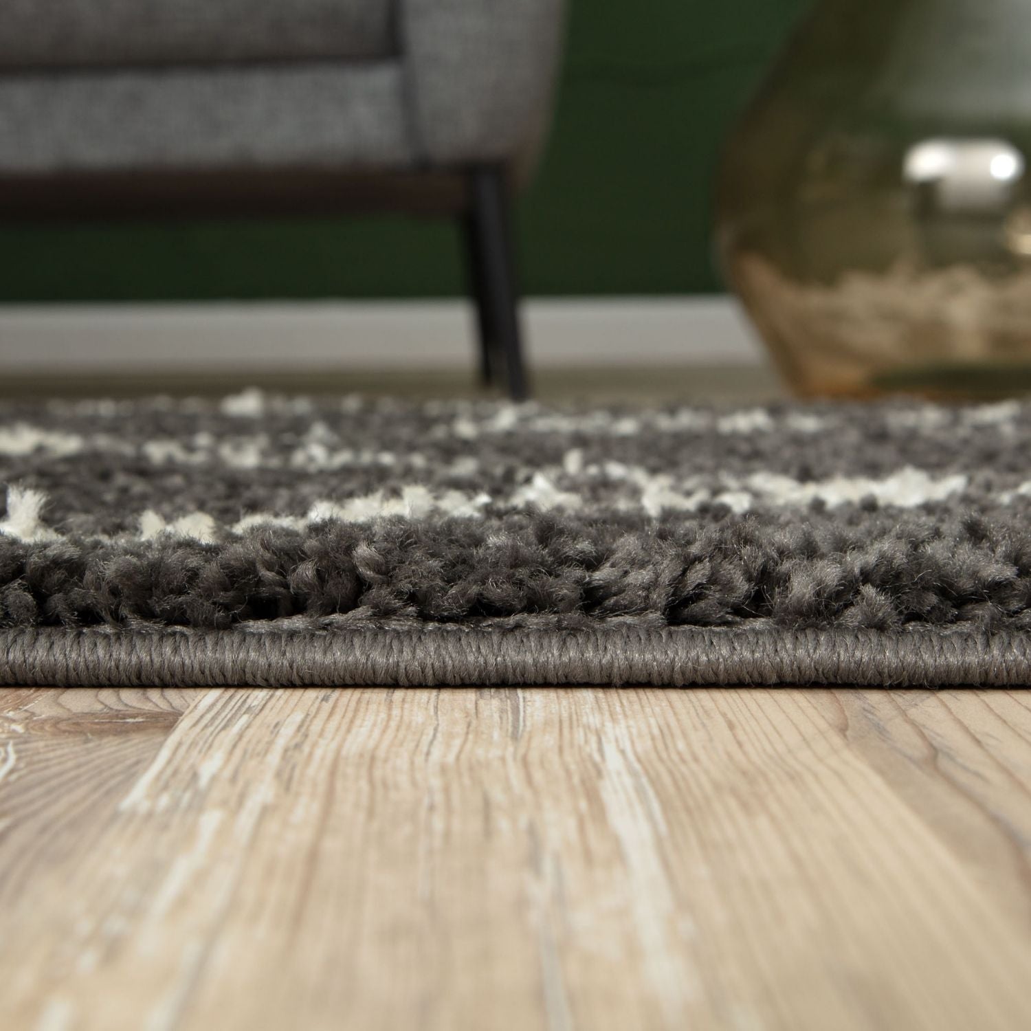 Moroccan Dark Grey Shaggy Rug | 740