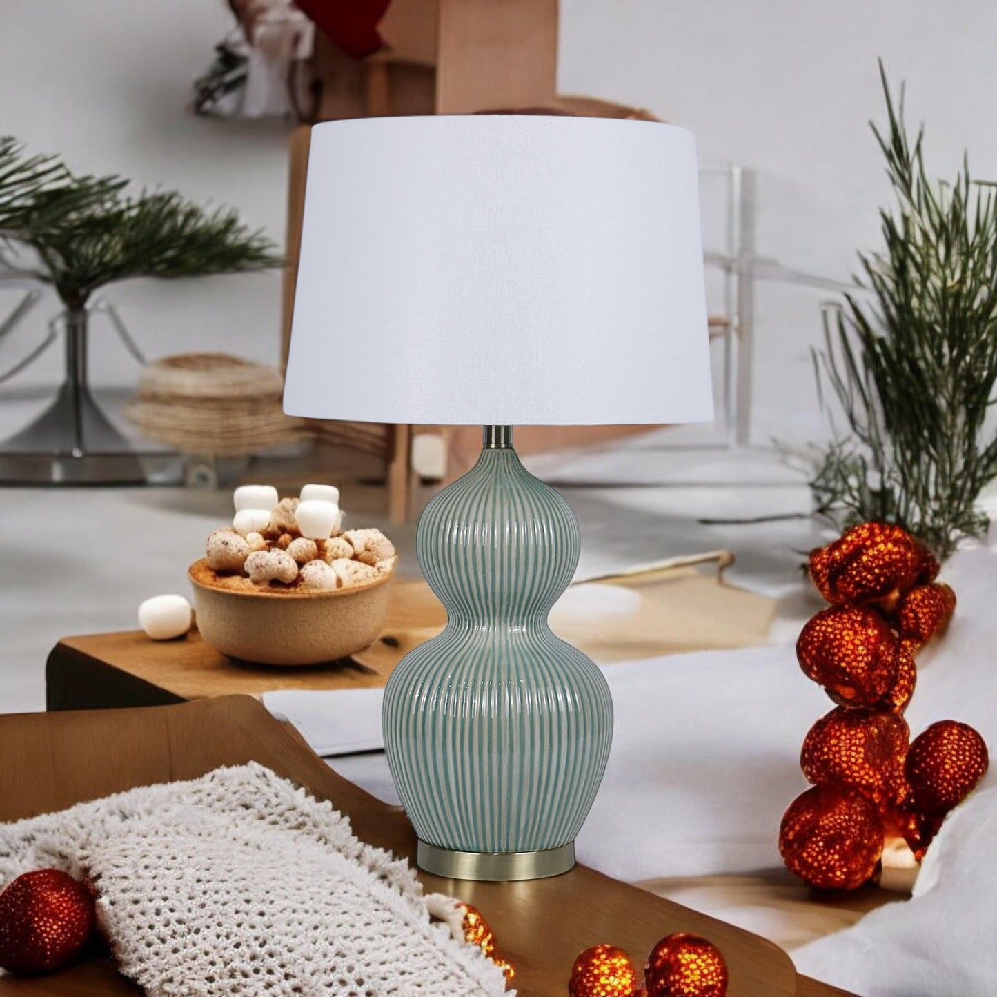 39CM LAMP AND SHADE