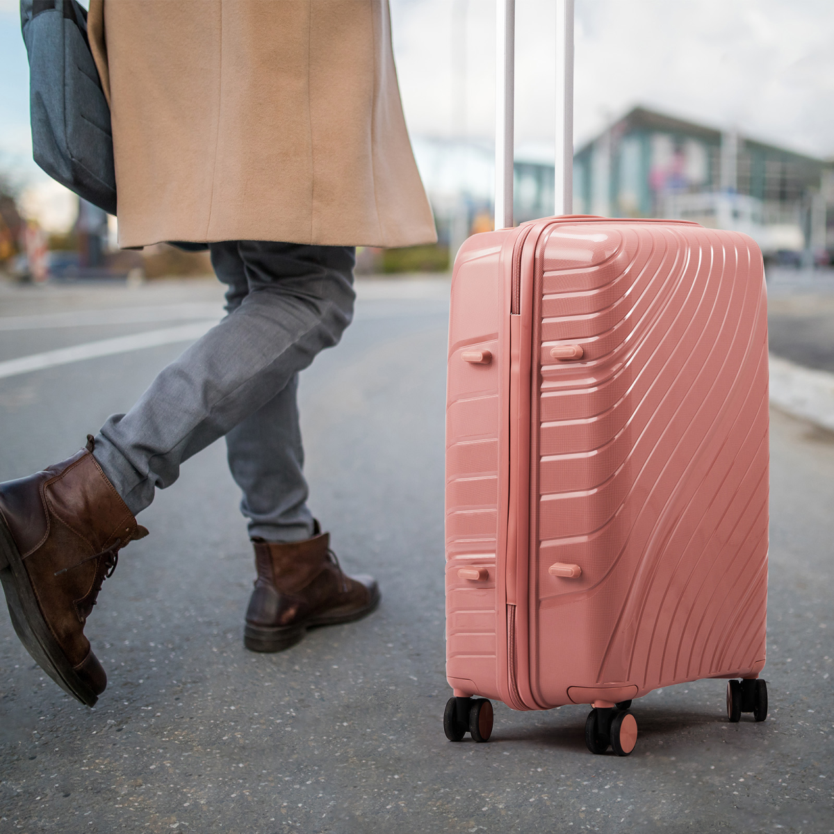 4-Piece Luggage Set with 2-Piece Handbag & 8-Piece Toiletry Kit – Rose Gold PP Suitcase + Beige Travel Accessories
