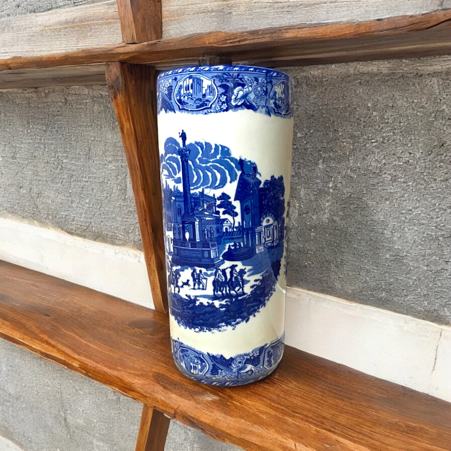 18" ROUND BLUE & WHITE UMBRELLA STAND