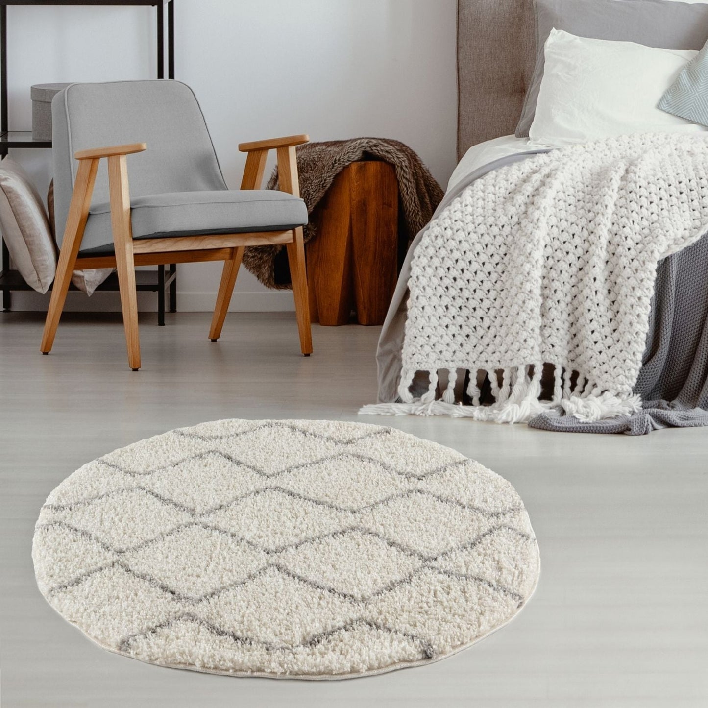 Moroccan Ivory Grey Shaggy Rug | 800