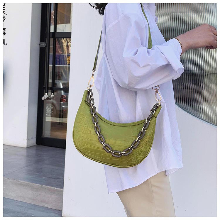 Crossbody bag baguette dumplings