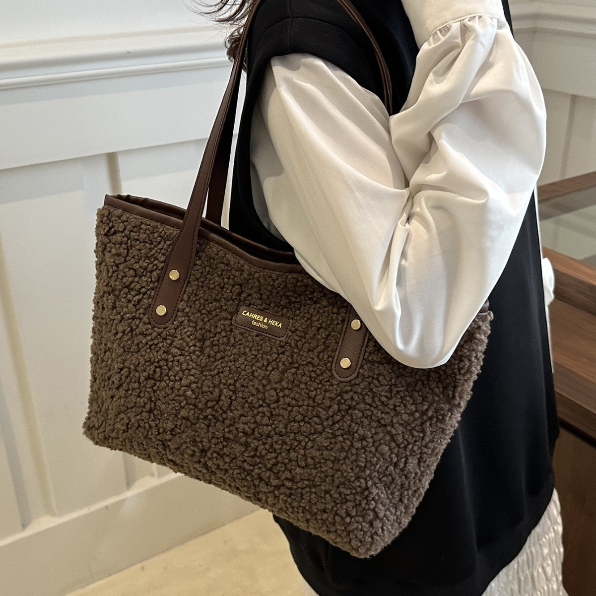 Fashionable Furry Versatile Shoulder Bag