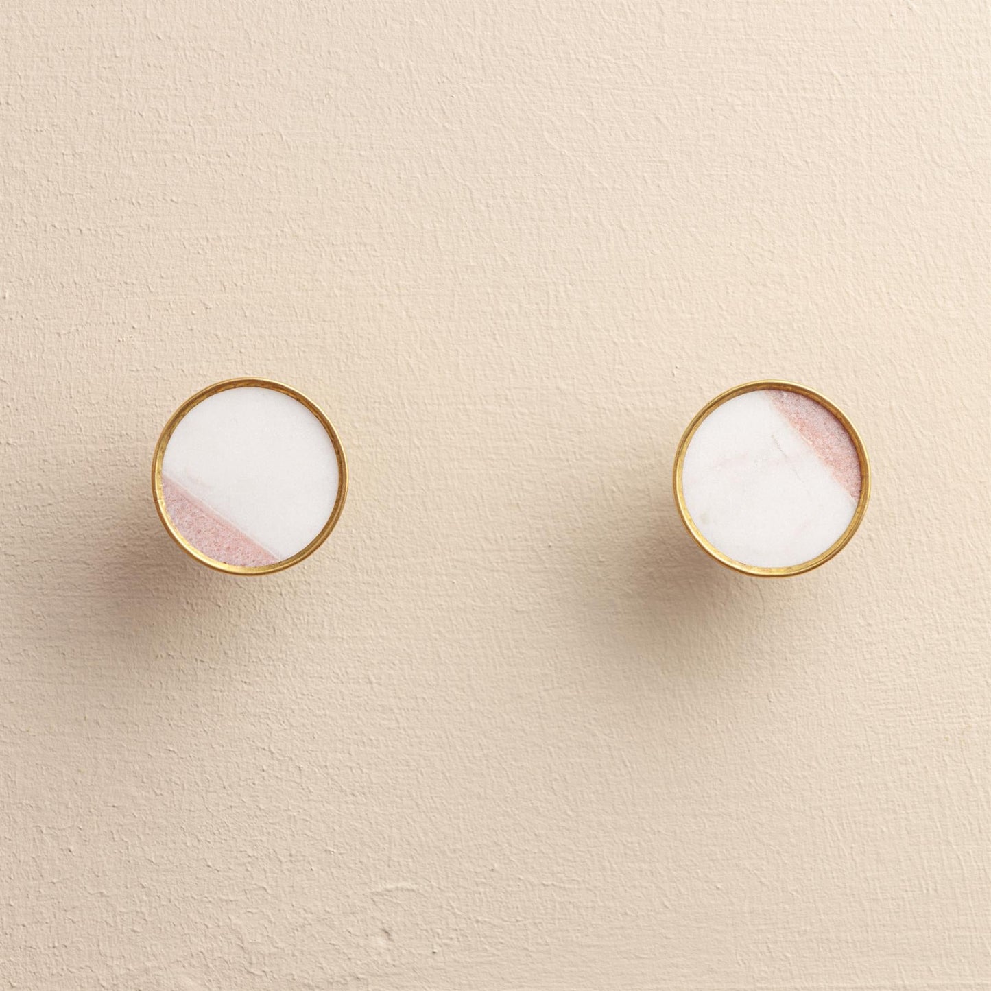 Sarika White Stone Brass Drawer Knobs