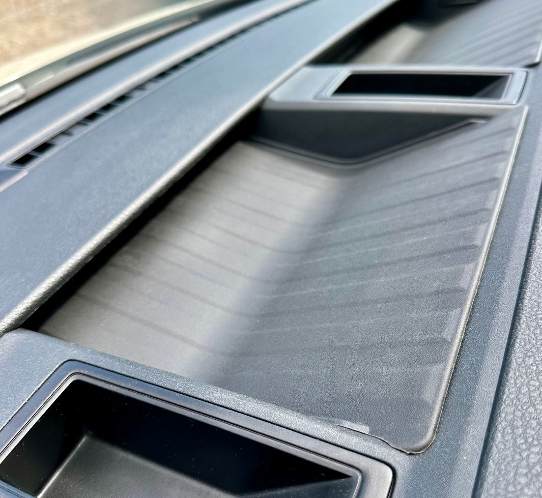 For MAN TGE / VW Crafter Top Dashboard Rubber Insert Mats - Van-X