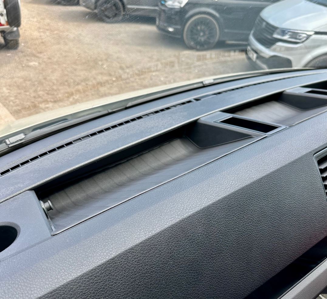 For MAN TGE / VW Crafter Top Dashboard Rubber Insert Mats - Van-X