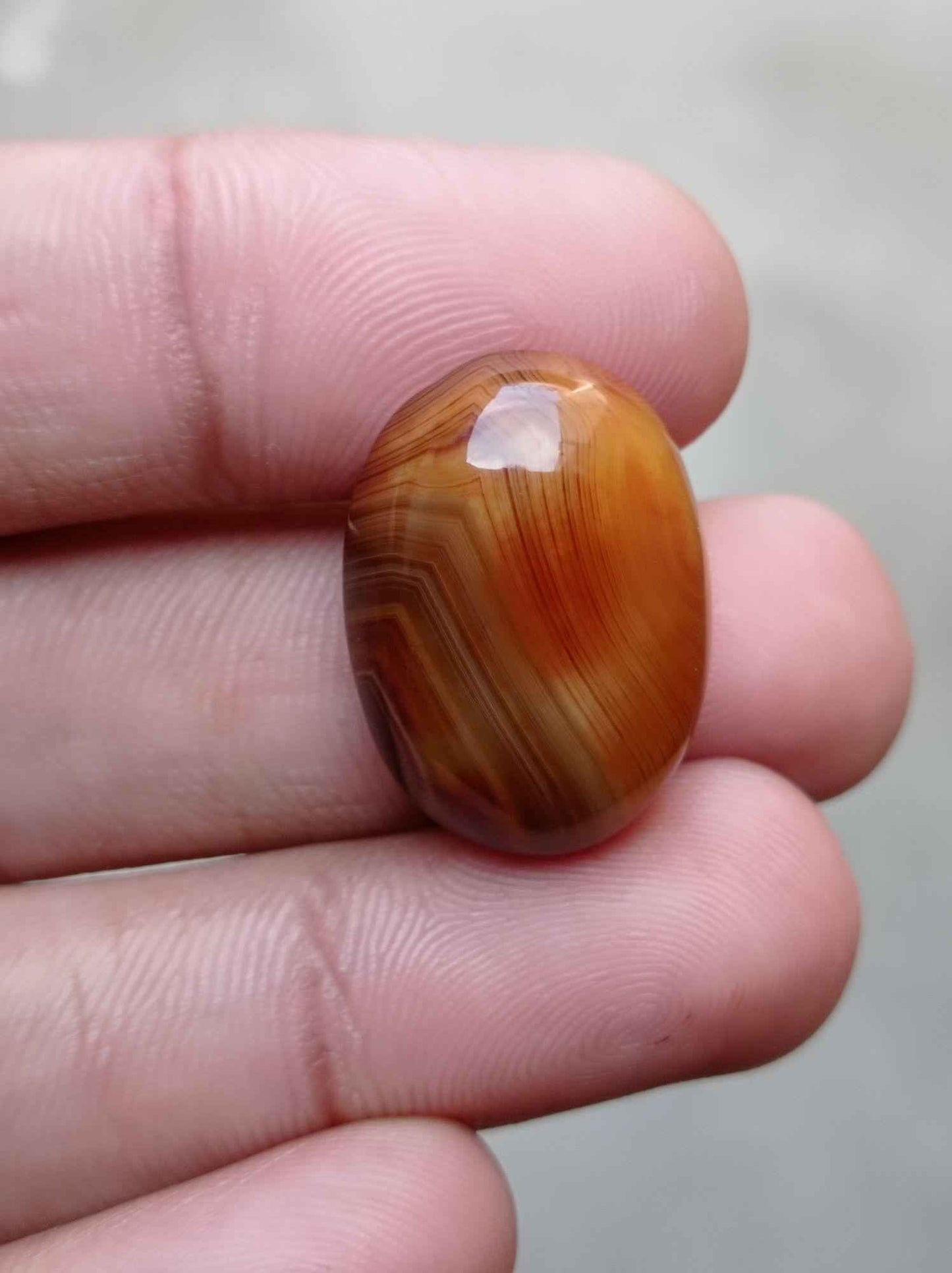 30.8ct Banded Agate Cabochon - Sulaimani Aqeeq - 25x18x9mm
