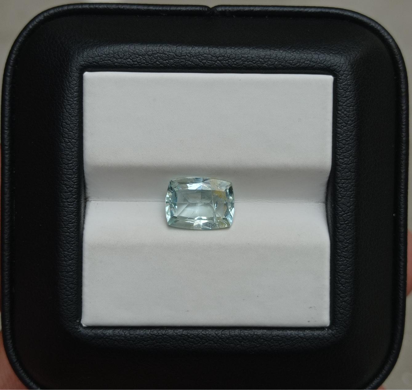 2ct Natural Aquamarine with Blue tone - March Birthstone - 10x7x4mm