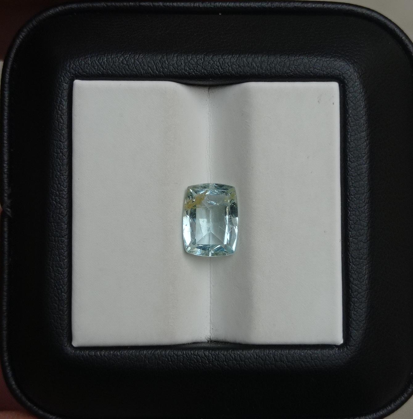 2ct Natural Aquamarine with Blue tone - March Birthstone - 10x7x4mm