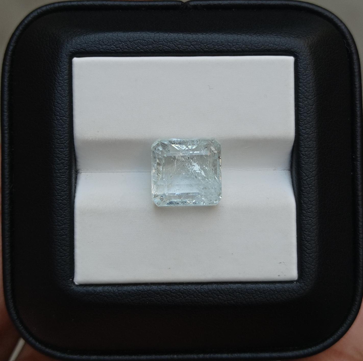 8ct Natural Aquamarine Gemstone - March Birthstone - 10.8x10x8mm