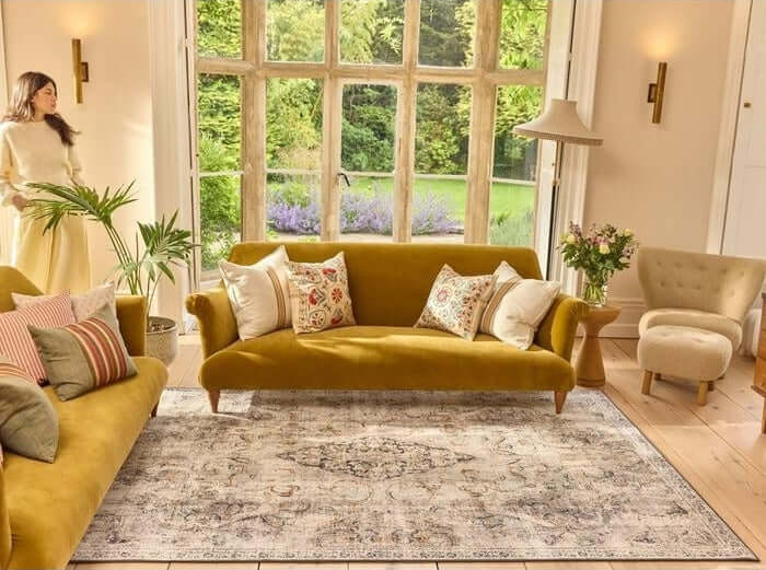 Eco-Washable Cream Rug Vintage Design