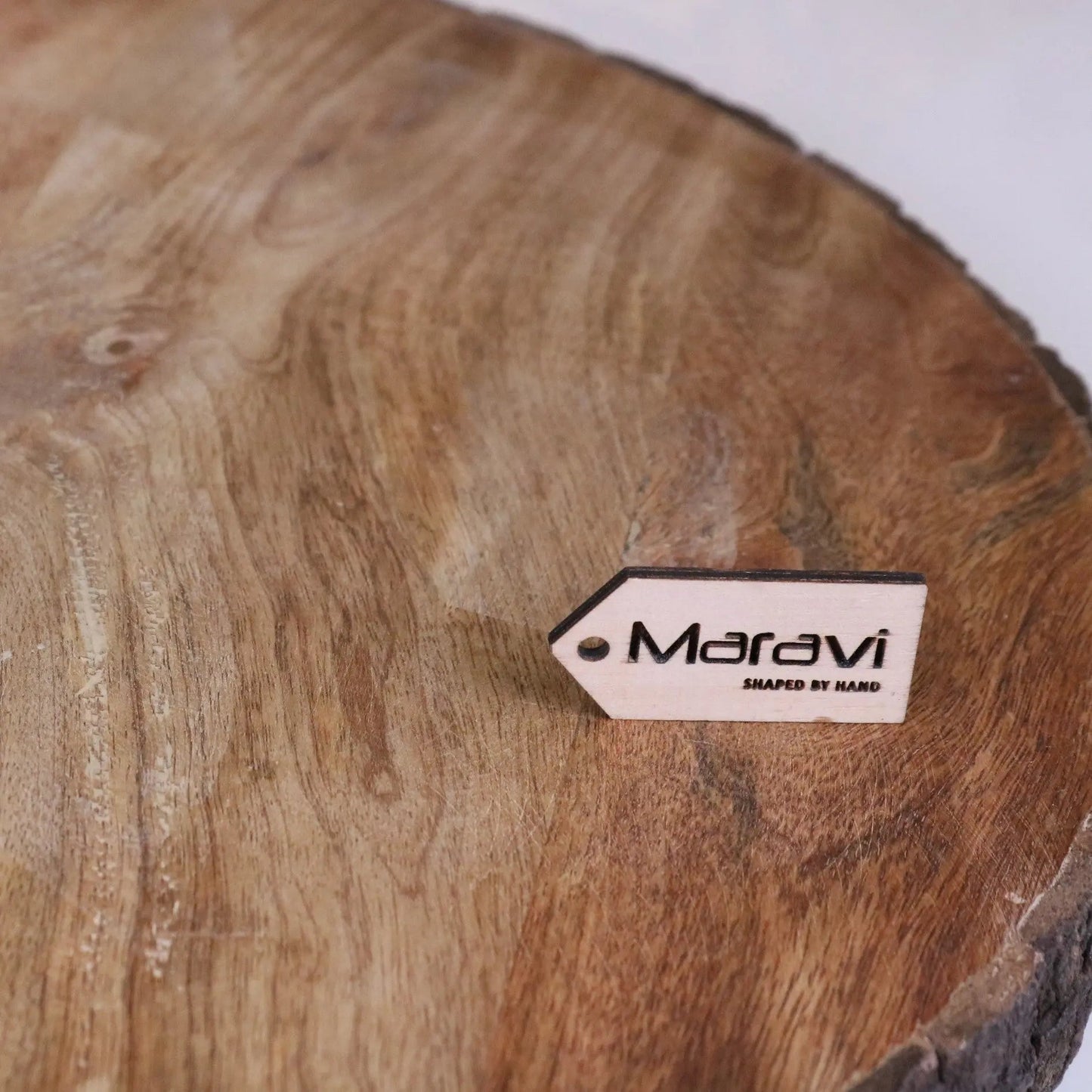 Bhimra Round Wooden Chopping Board Bark Edge 42cm