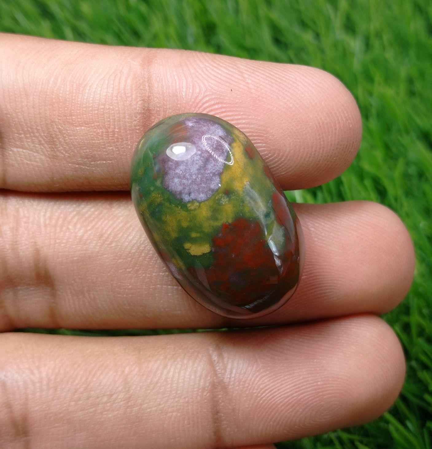 46.5ct Imperial Quality Blood Stone - Heliotrope - Hajr-ul-Dam-29x18mm