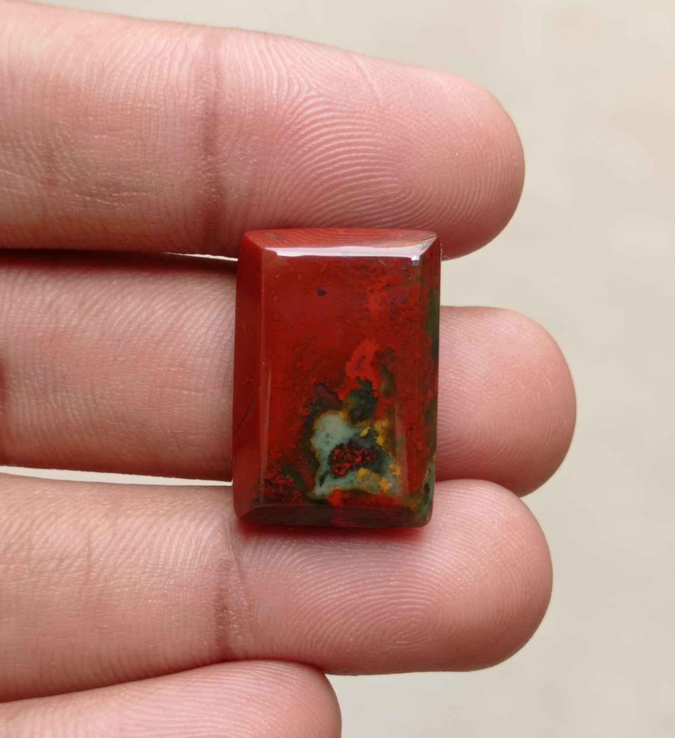 36.5ct Imperial Quality Blood Stone - Heliotrope - Hajr-ul-Dam-25x17mm