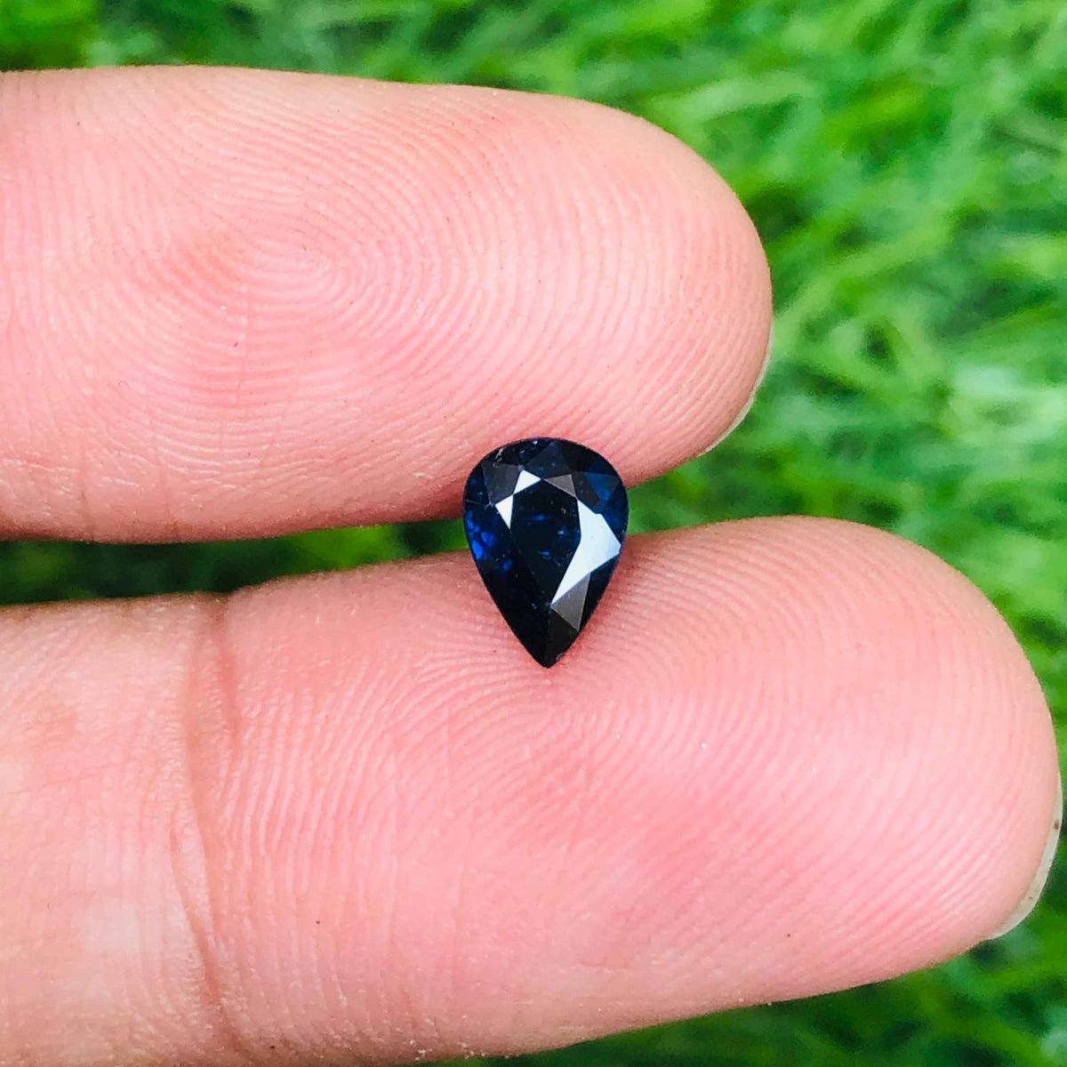 0.90ct Natural Ceylon Sapphire -  September Birthstone