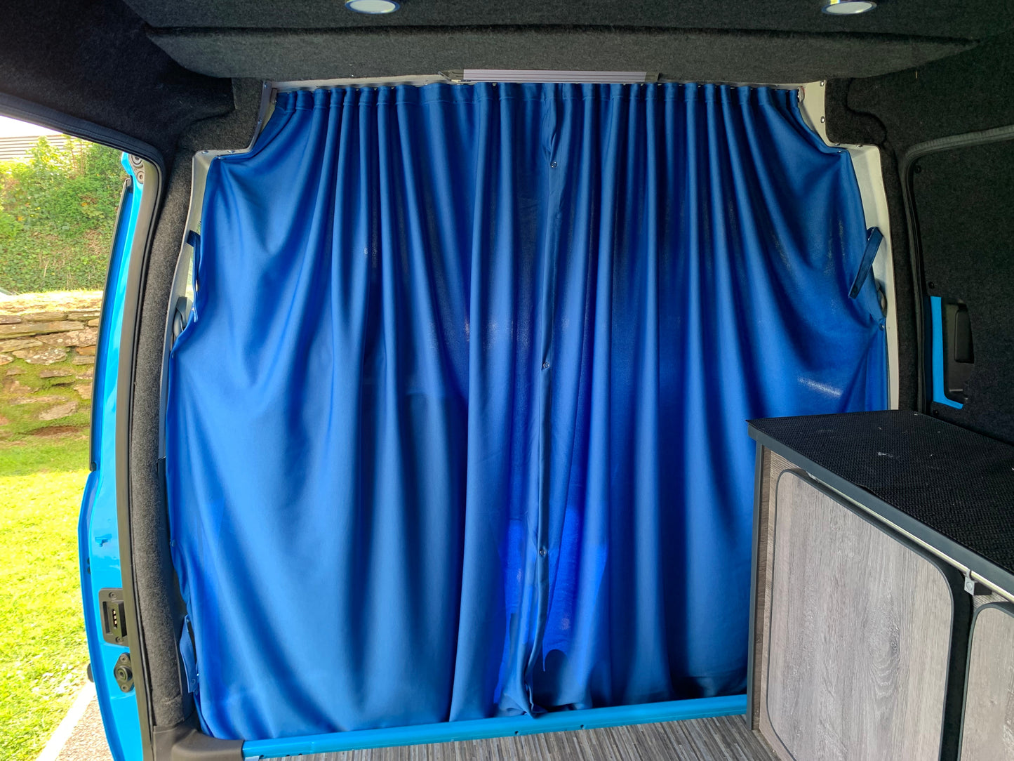 For Mercedes Vito Cab Divider Curtain Kit with Rail Premium Quality - Van-X