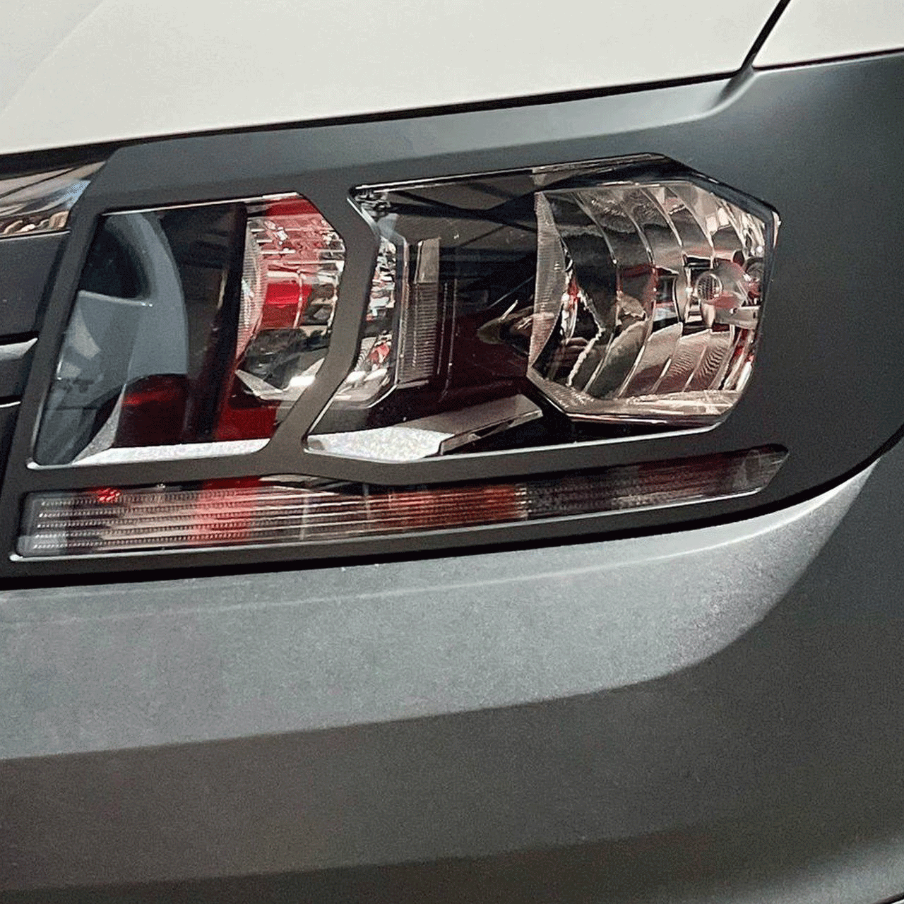 For VW Crafter New Shape Headlight Guards – Hammerite Ultimate Matte Black – Premium Protection | Van-X