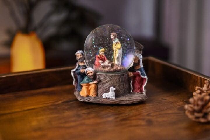 Christmas Nativity Scene Snow Globe Resin Festive Decoration