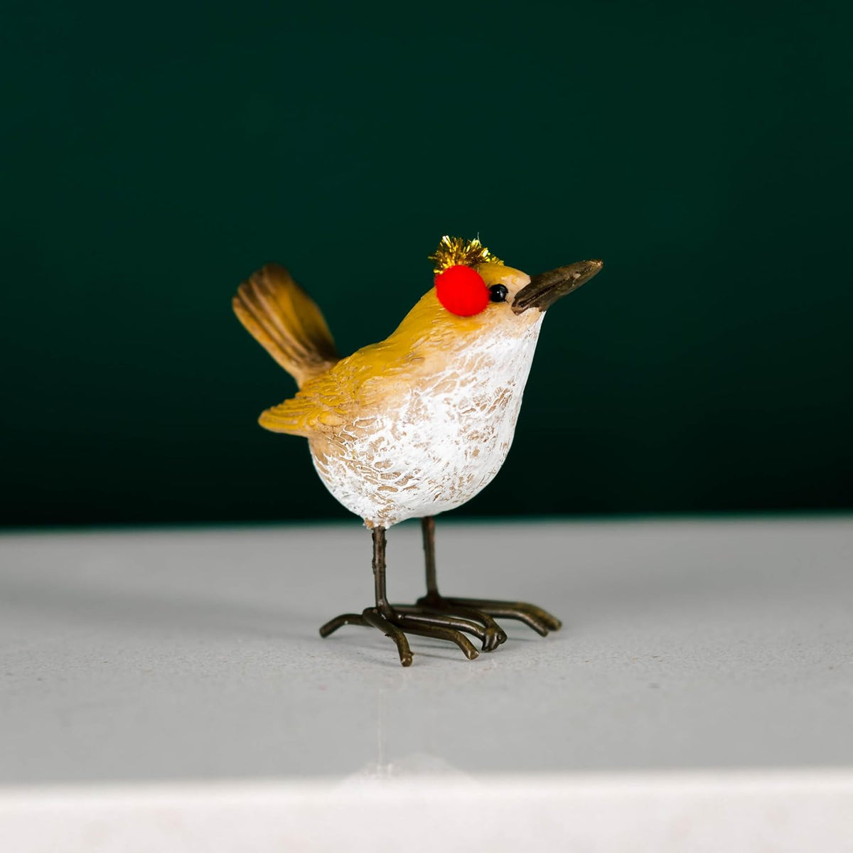 Christmas Robin Decoration Resin Red Breast Bird Ornament 9cm