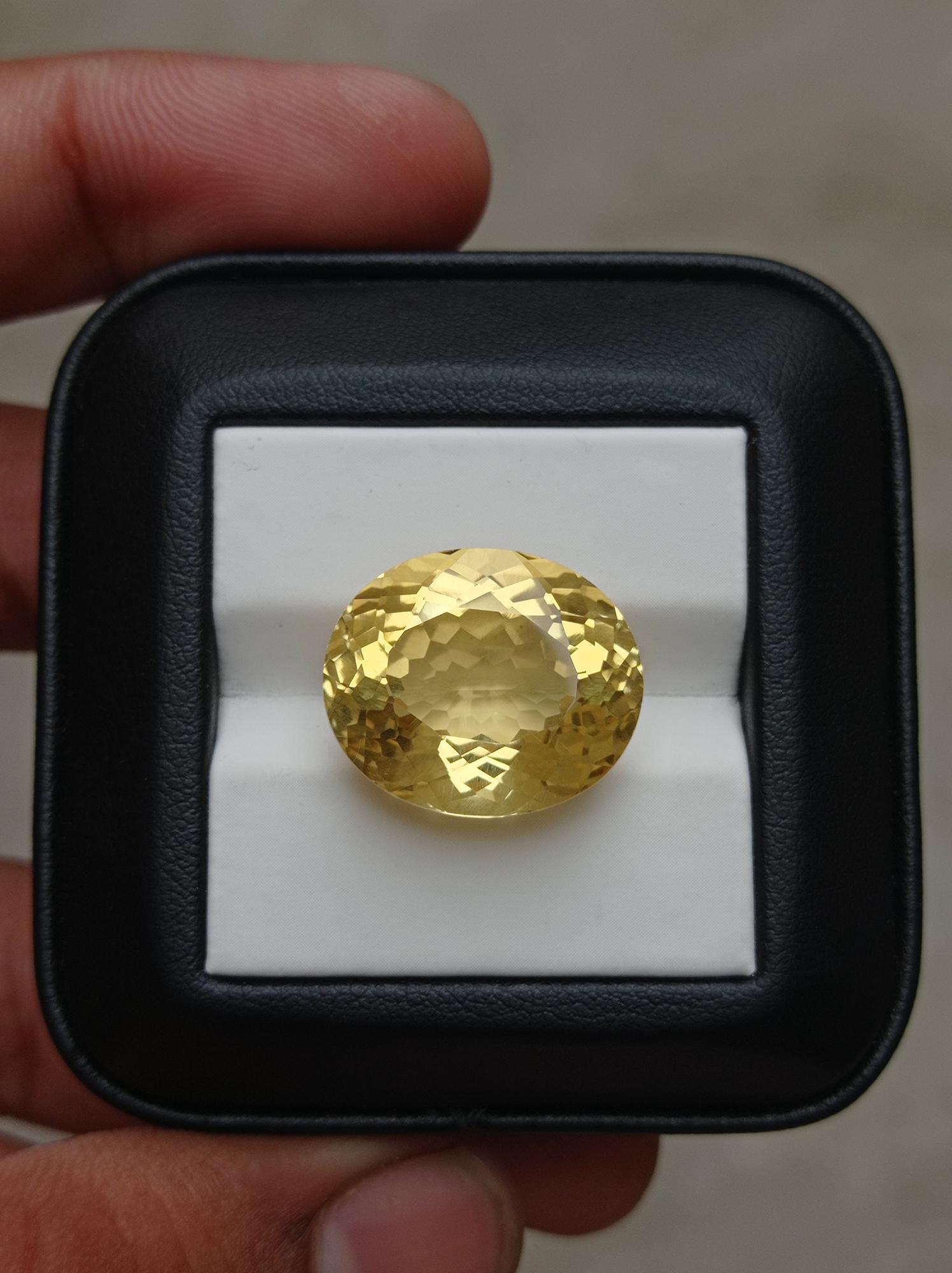 20.1ct Transparent Oval Faceted Citrine For Sale - November Birthstone - 19x16.5x11mm