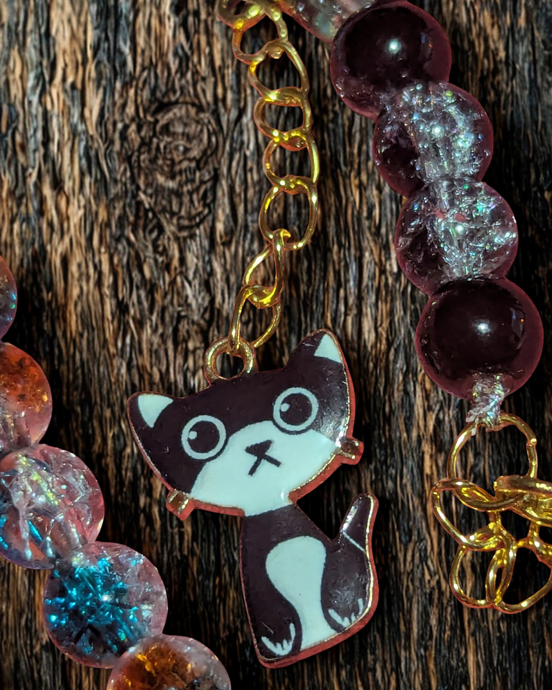 Handmade Multicolour Beaded Cat Charm Bracelet – Gold Tone Adjustable