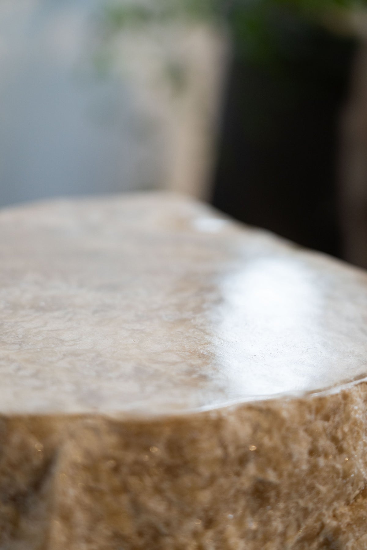 Natural Cut Onyx Side Table / Stool