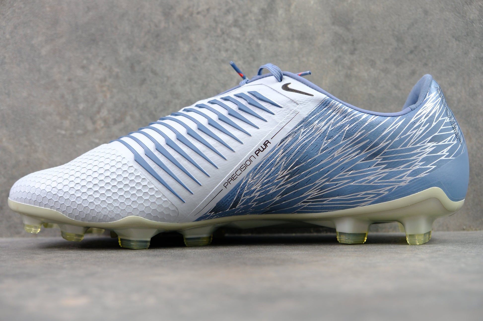 Nike Phantom Venom FG