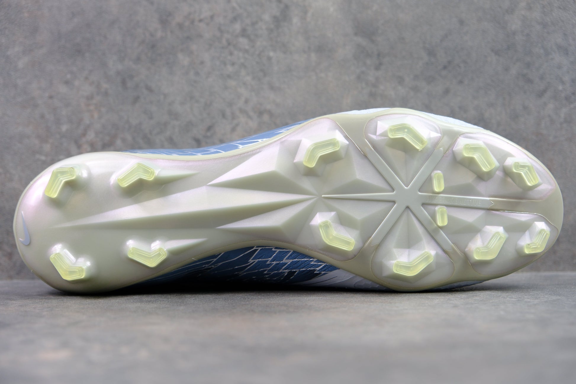 Nike Phantom Venom FG