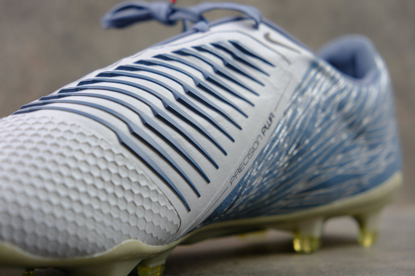 Nike Phantom Venom FG