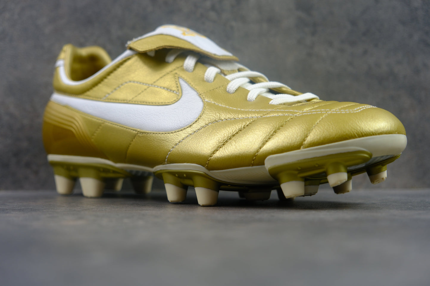 Nike Tiempo Air Legend R10 FG