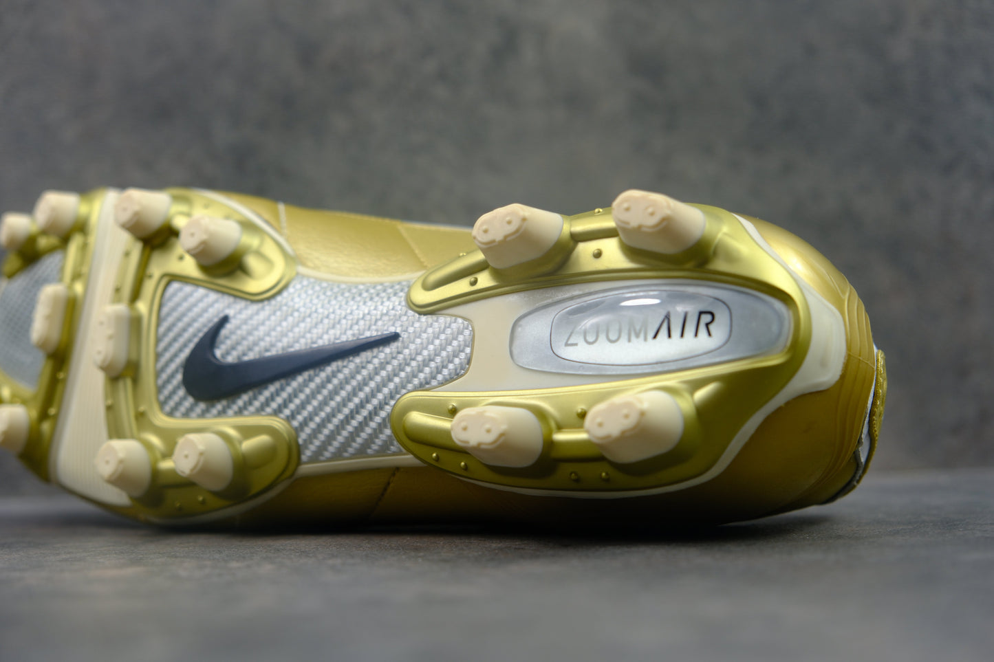 Nike Tiempo Air Legend R10 FG