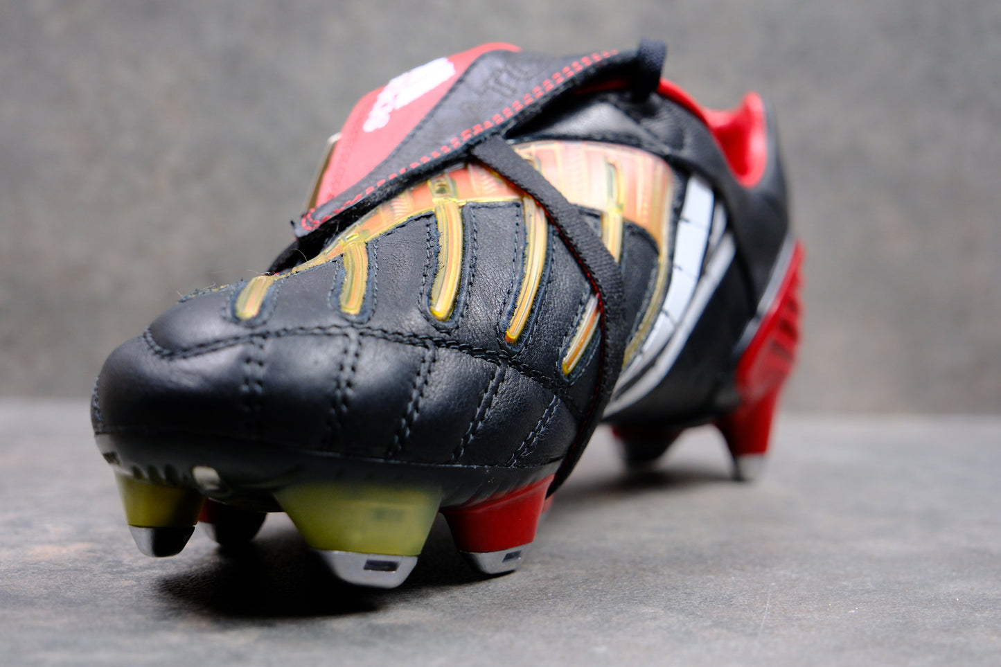 Adidas Predator Powerswerve SG