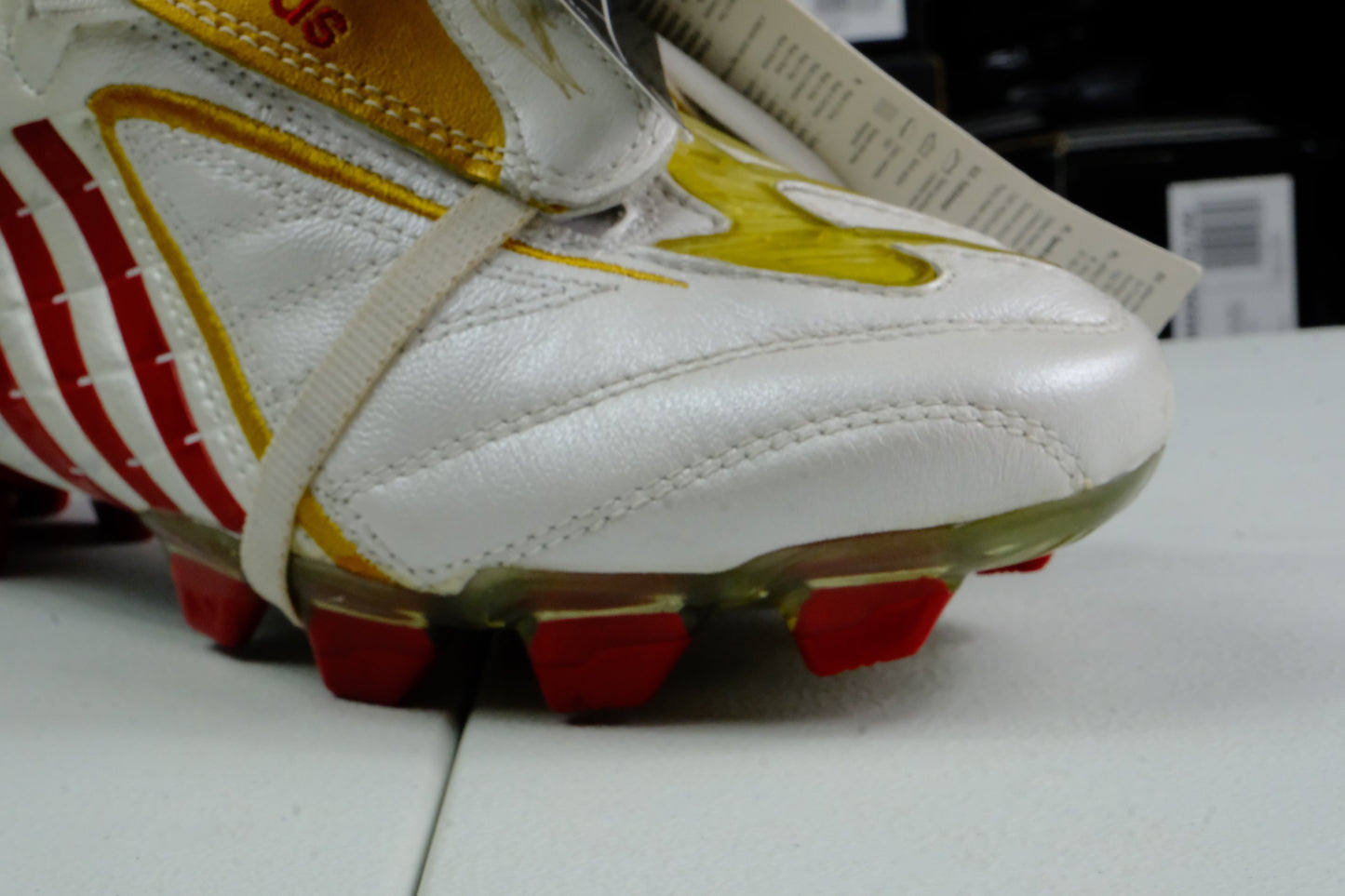 Adidas Predator Powerswerve FG
