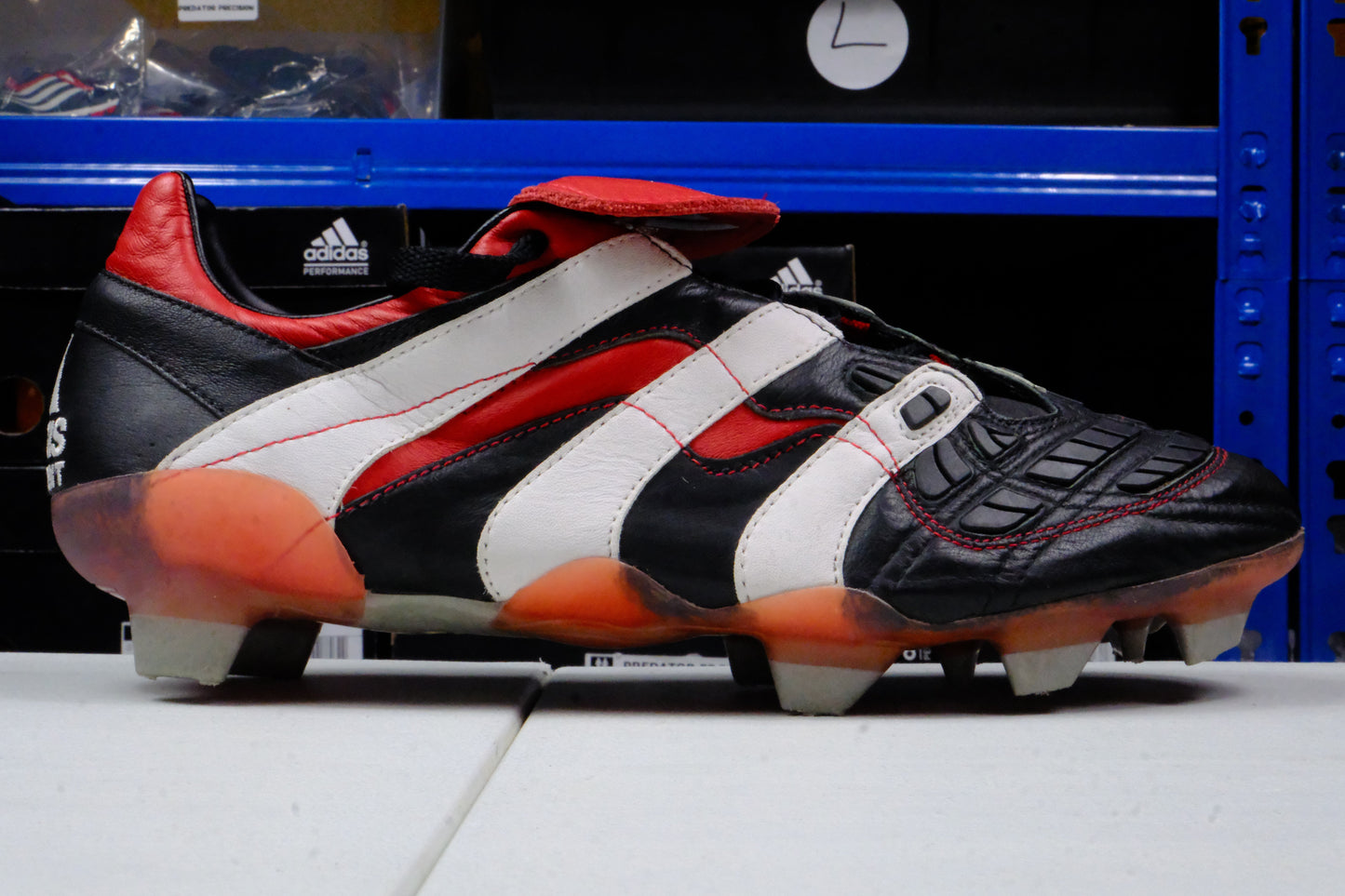 Adidas Predator Accelerator SG
