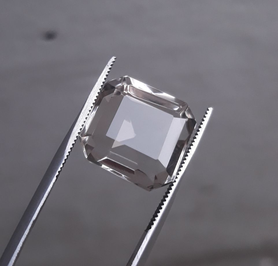 18.3ct Dur e Najaf - Pearl of Najaf Fancy Cut Transparent - April Birthstone - Rock Crystal Quartz -15x15mm