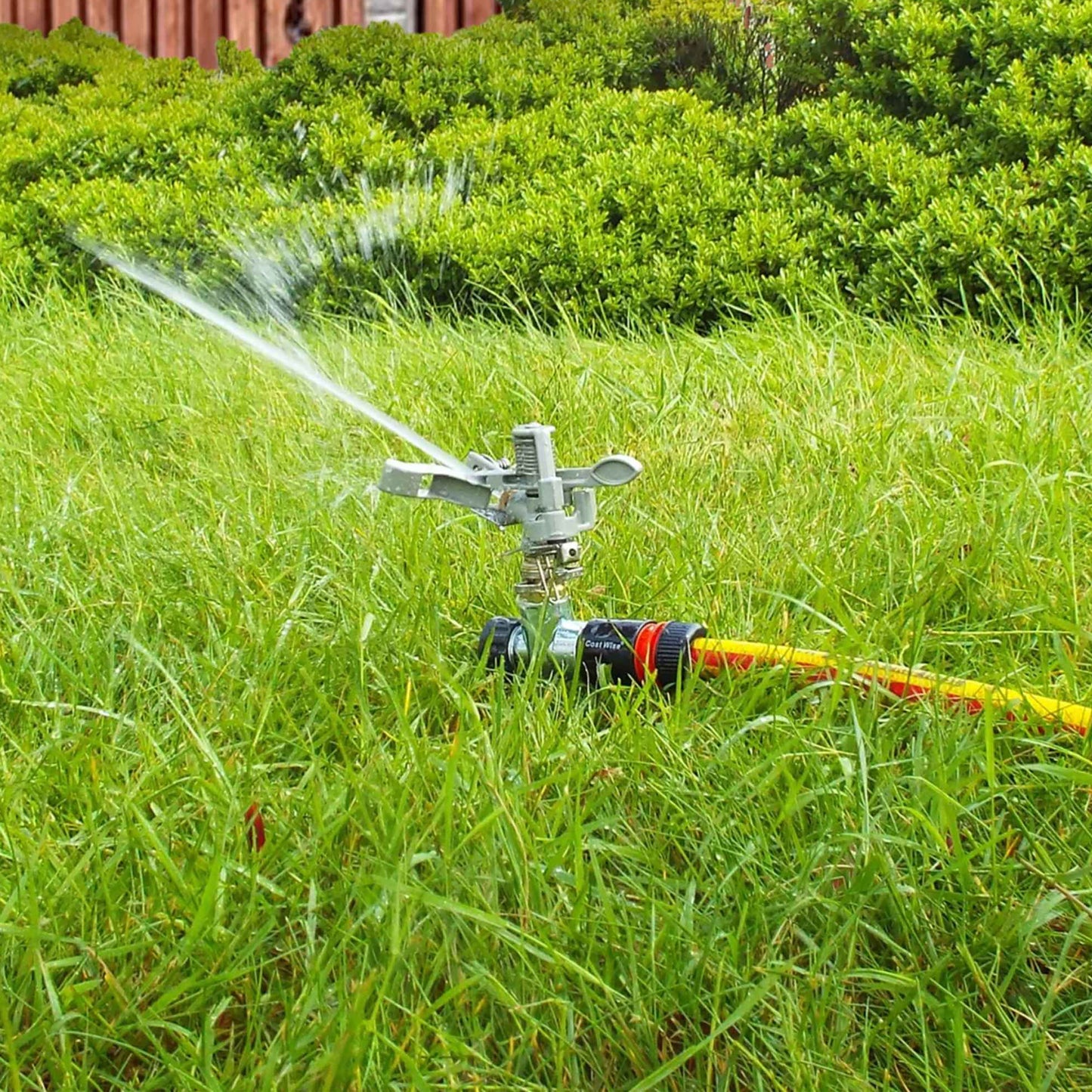 Pulsating Lawn Sprinkler - Metal with Metal Spike for Outdoor Hose Accessory