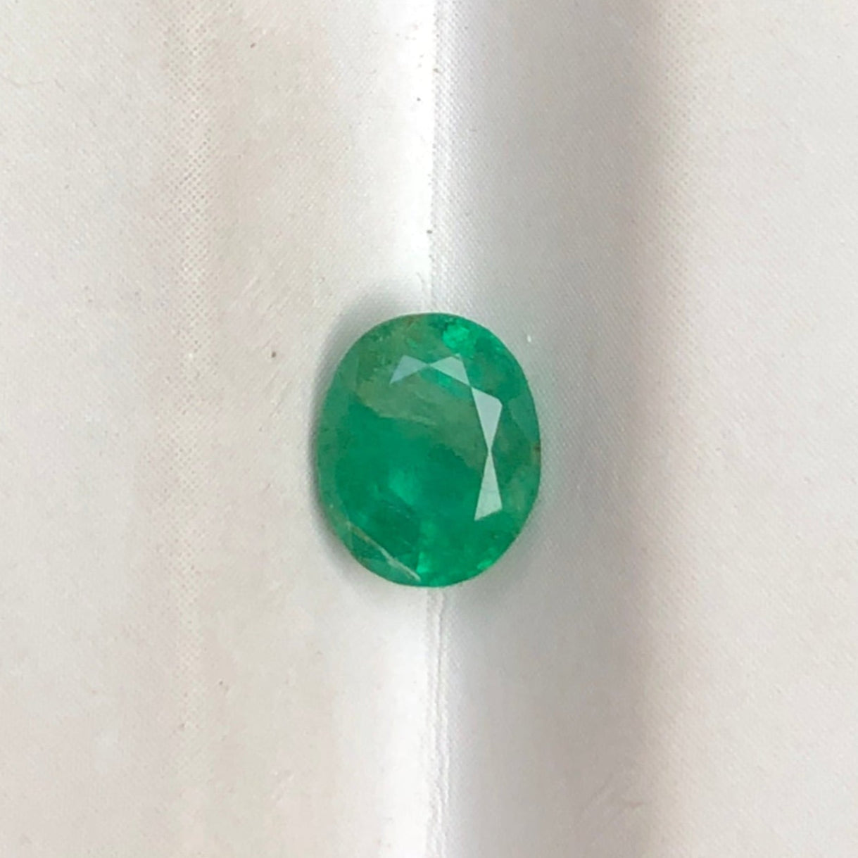 0.75ct Emerald for sale - Budh Ratna - Zamurd - Pachu Stone, Markat Mani Stone - 7x6mm