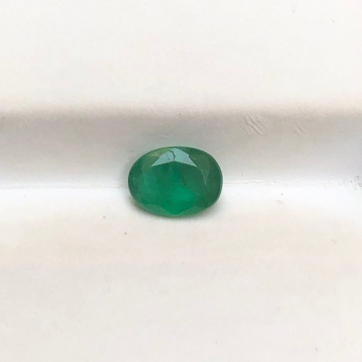 0.85ct Emerald for sale - Budh Ratna - Zamurd - Pachu Stone, Markat Mani Stone - 8x6mm