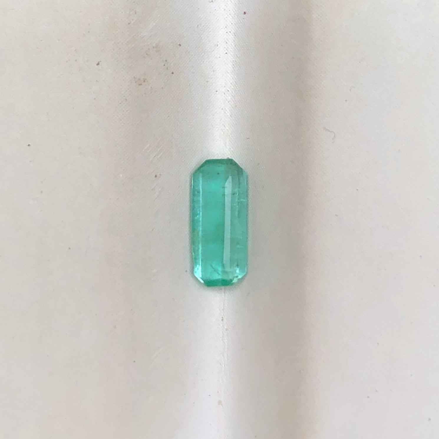 0.40Ct Emerald for sale - Budh Ratna - Zamurd - Pachu Stone, Markat Mani Stone - 8x4mm