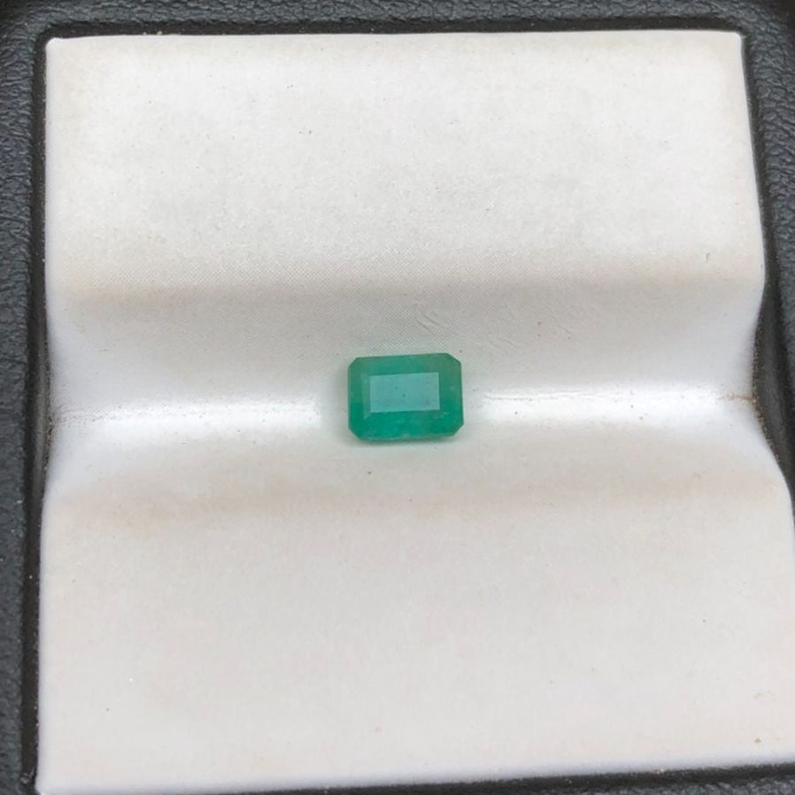 0.55Ct Emerald for sale - Budh Ratna - Zamurd - Pachu Stone, Markat Mani Stone - 7x4mm